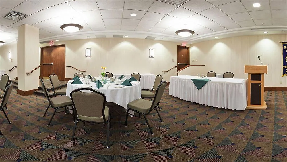 Park Inn & Suites By Radisson Vancouver 3*,  Canada