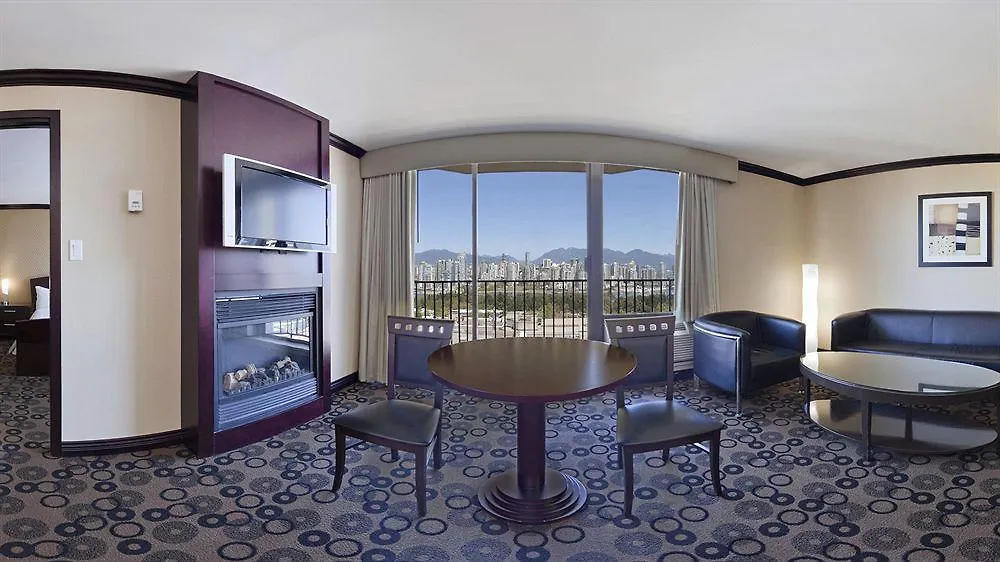 Park Inn & Suites By Radisson Vancouver 3*,  Canada