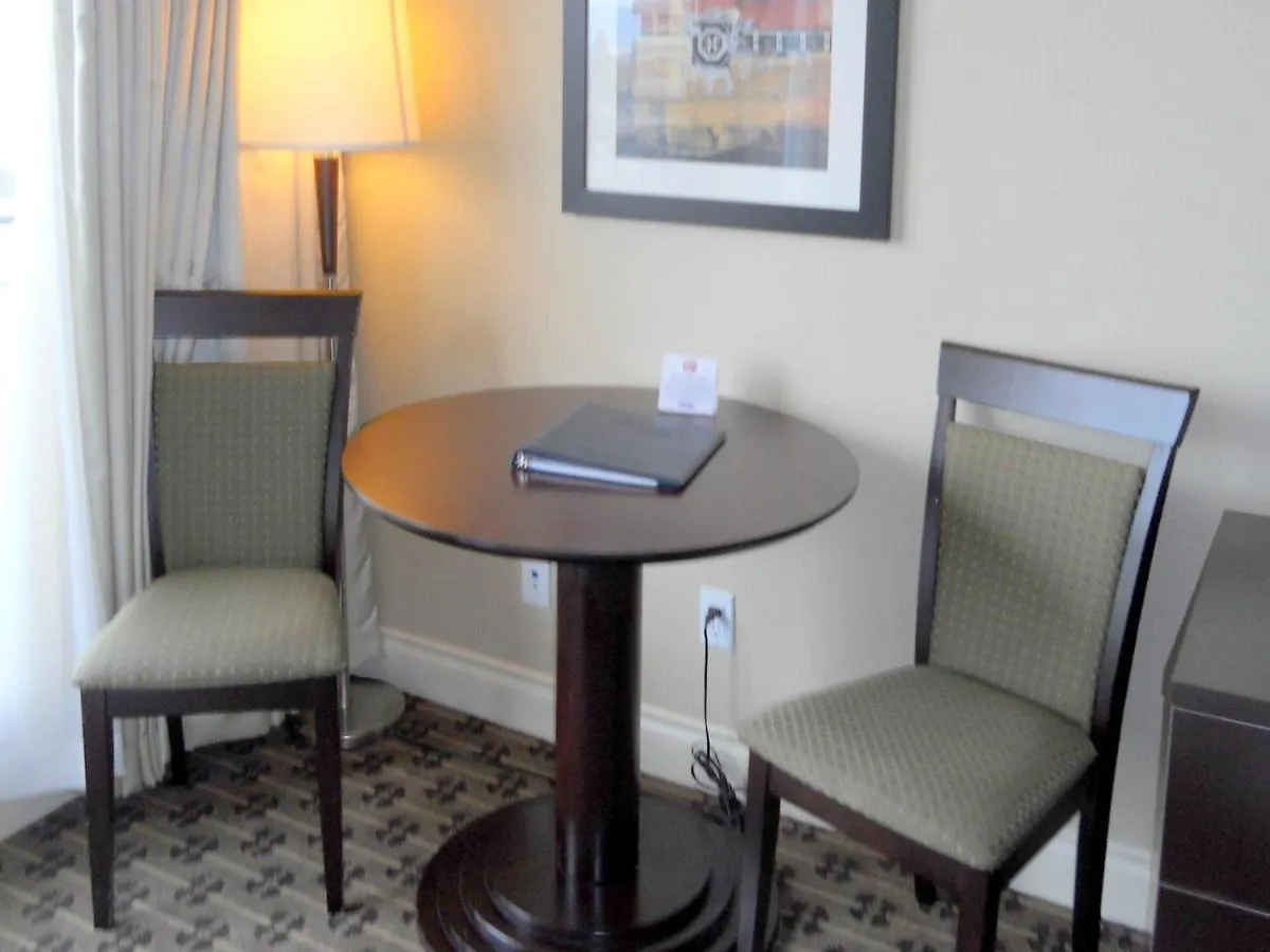 Park Inn & Suites By Radisson Vancouver Hotel
